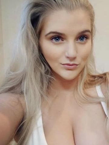 Ева